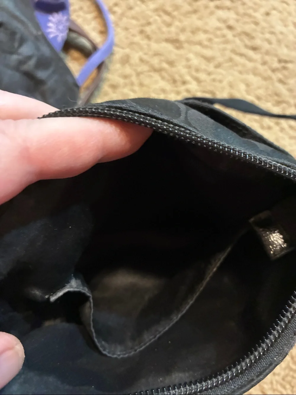 Coach Black Signature Crossbody Purse.Signature logo all over the bag.
